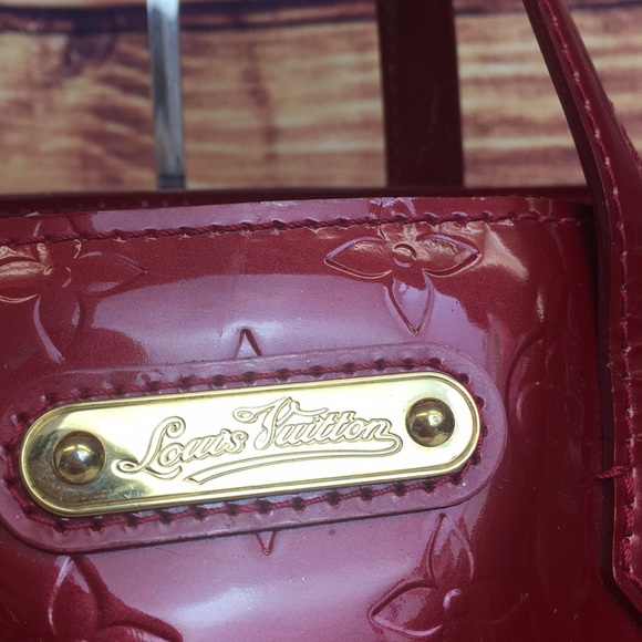 Louis Vuitton Red Vernis Wilshire PM Bag - Picture 2 of 8